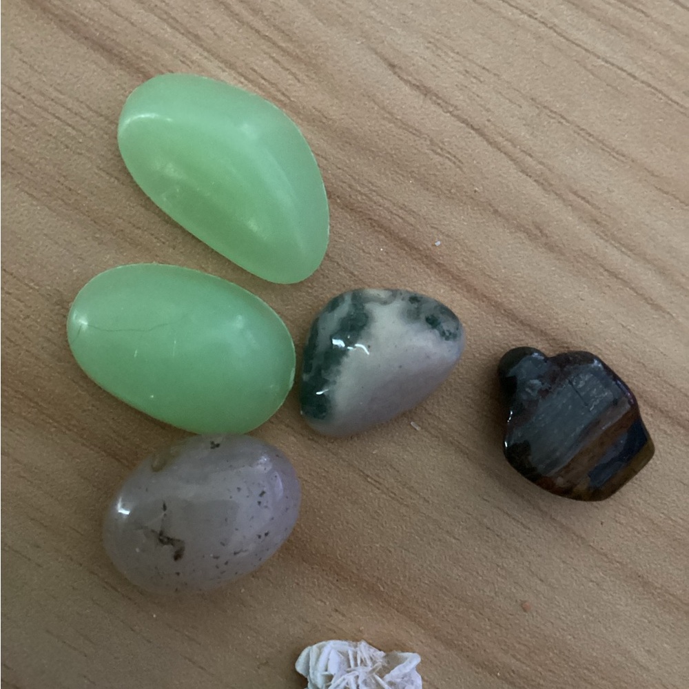 Assorted Polished Stones
